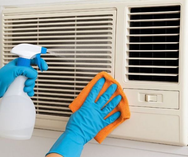 窗型冷氣清潔懶不得！出現這3大警訊就該動手洗了